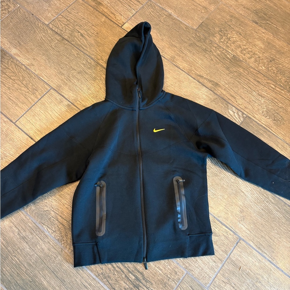 Men’s Nike NOCTA Tech Large FITS LIKE SMALL